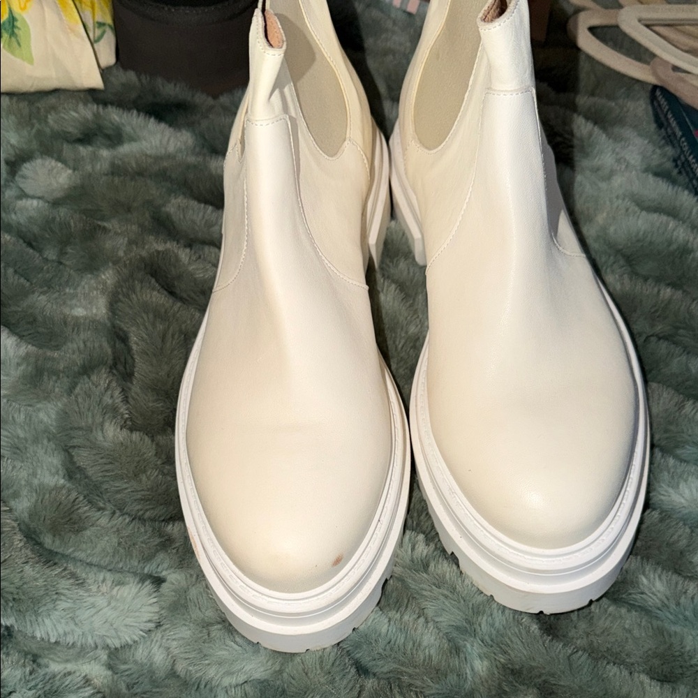 Free People White Ankle Boots - Picture 5 of 5